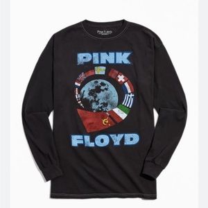 Urban Outfitters Pink Floyd 89' tour long sleeve tee 